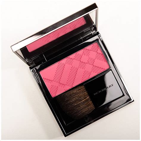 Burberry coral pink 